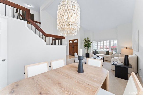 Chandelier, Dining room, Interior, Living room