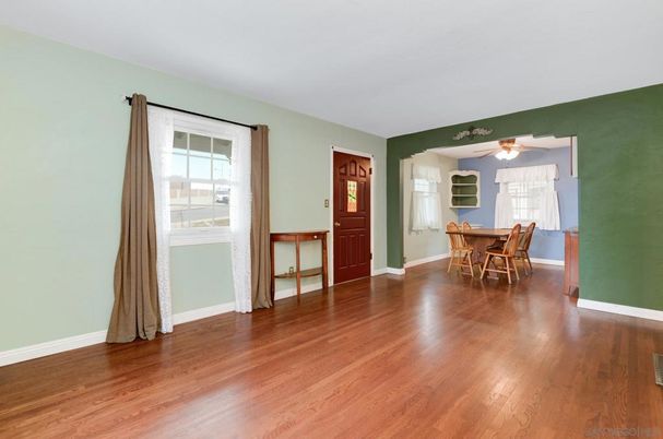Dining room, Interior, Wood Texture Flooring
