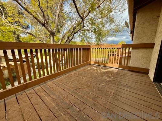 Exterior, Wood Texture Flooring