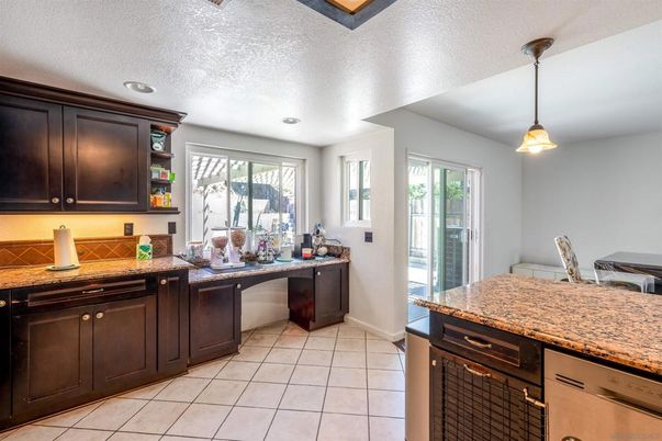 Interior, Kitchen, Pendant Lights, Recessed Lighting
