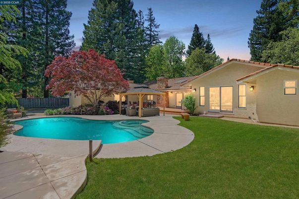 Backyard, Exterior, Pool