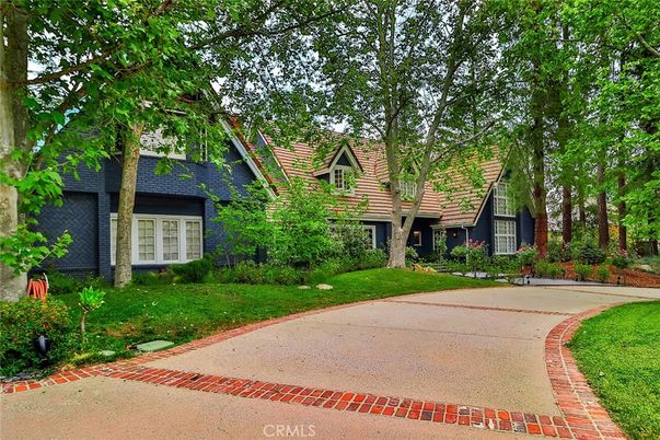 Backyard, Exterior, Facade, Tudor Revival