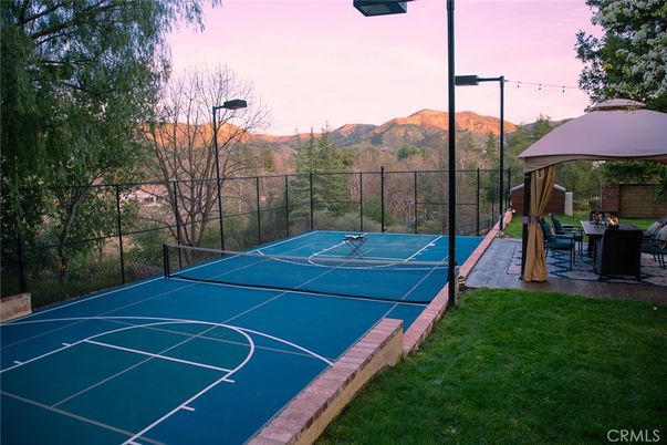 Exterior, Tennis Courts