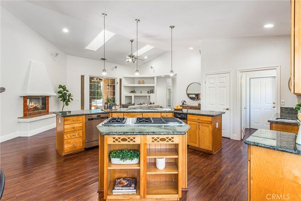 Fireplace, Interior, Kitchen, Pendant Lights, Recessed Lighting, Wood Texture Flooring