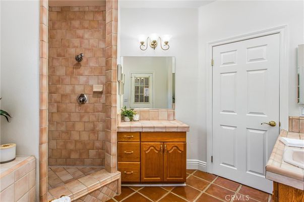 Bathroom, Interior, Stone Walls, Tile Countertops