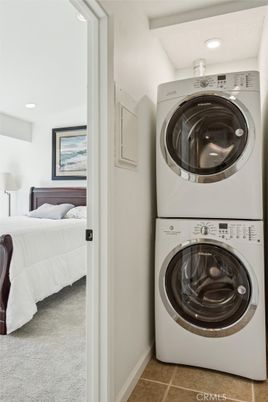 Bedroom, Interior, Recessed Lighting, Utility Closets, Washer
