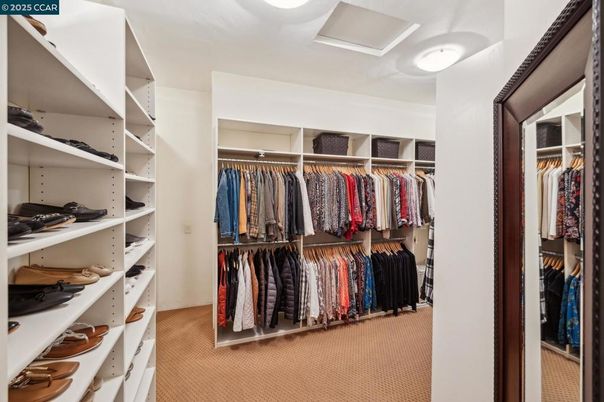 Interior, Walk-in Closets