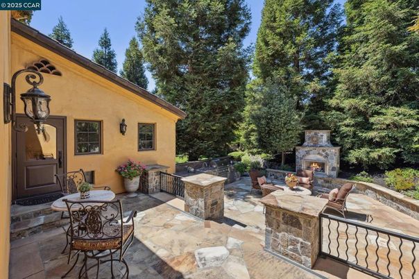 Exterior, Fireplace