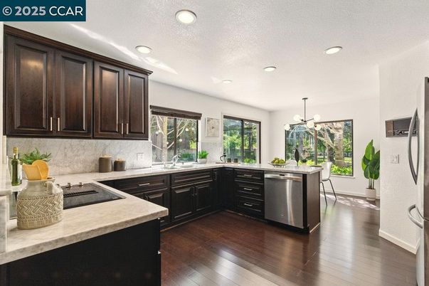 Dining room, Interior, Kitchen, Pendant Lights, Recessed Lighting, Wood Texture Flooring