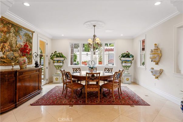 Chandelier, Dining room, Interior, Pendant Lights, Recessed Lighting