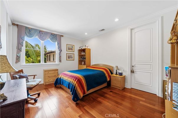 Bedroom, Home Office, Interior, Recessed Lighting, Wood Texture Flooring