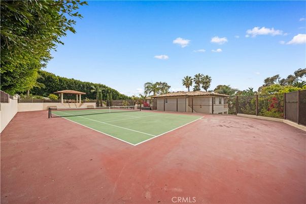 Exterior, Tennis Courts