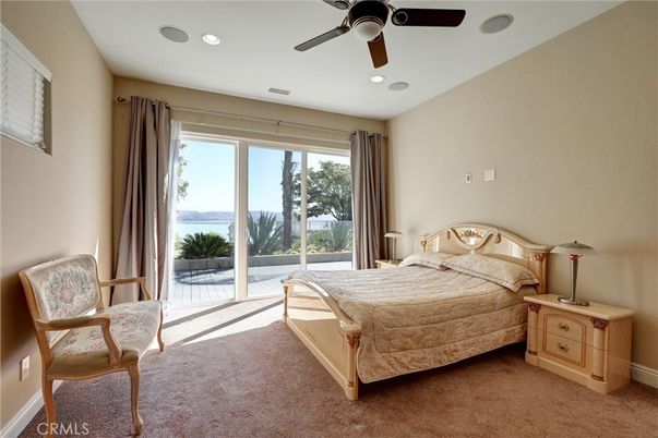 Bedroom, Interior, Recessed Lighting, Water