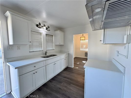 Interior, Kitchen, Pendant Lights, Wood Texture Flooring
