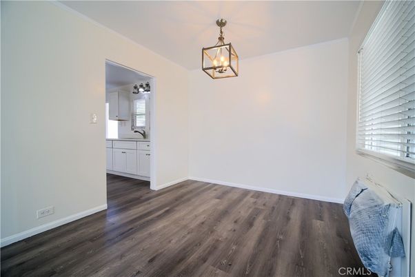 Empty room, Interior, Pendant Lights, Wood Texture Flooring