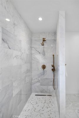 Bathroom, Interior, Marble, Marble Walls, Recessed Lighting