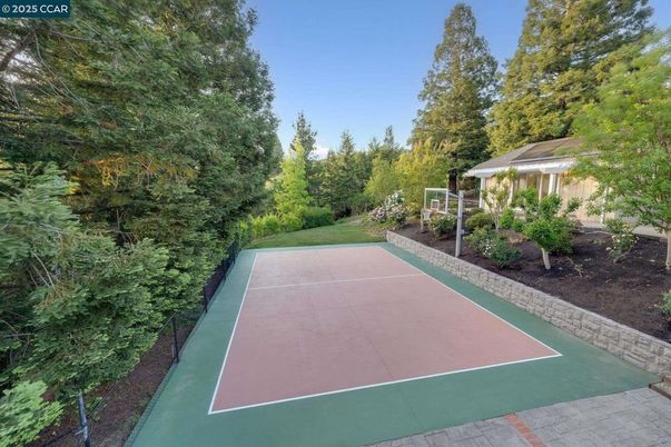 Exterior, Tennis Courts