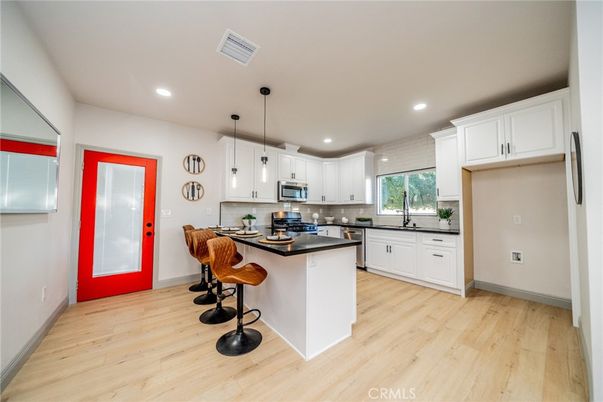 Interior, Kitchen, Pendant Lights, Recessed Lighting, Wood Texture Flooring
