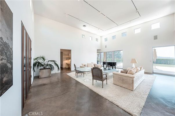 Interior, Living room, Piano