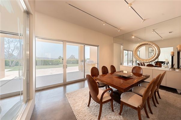 Dining room, Interior