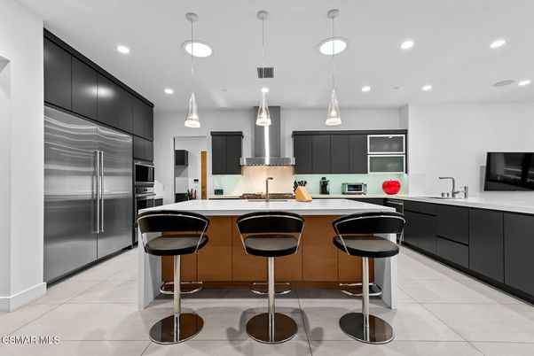 Interior, Kitchen, Pendant Lights, Recessed Lighting, Stainless Steel Appliances