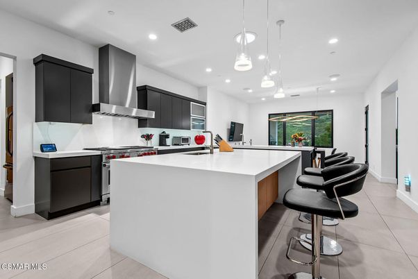 Interior, Kitchen, Pendant Lights, Recessed Lighting, Stainless Steel Appliances