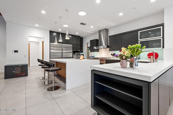 Interior, Kitchen, Pendant Lights, Recessed Lighting, Stainless Steel Appliances