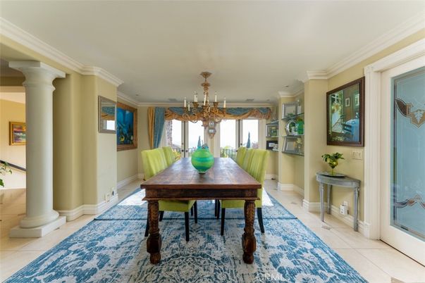 Chandelier, Dining room, Interior