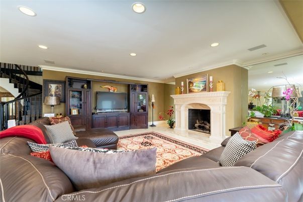 Fireplace, Interior, Living room, Recessed Lighting