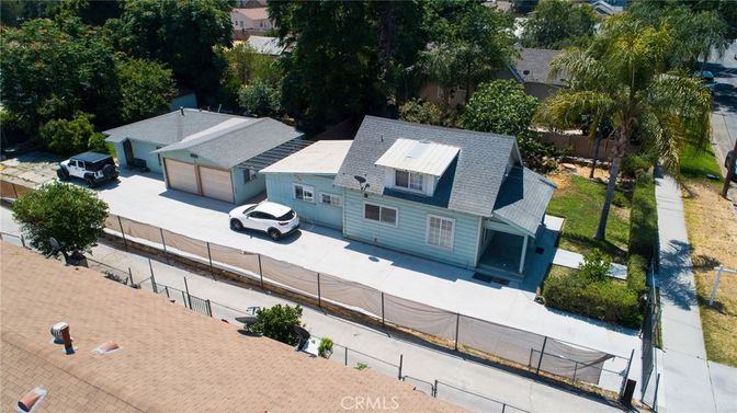 Exterior, Drone