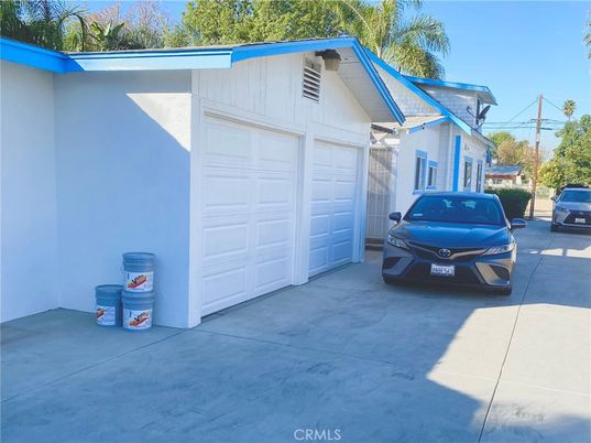 Detached Garage, Exterior