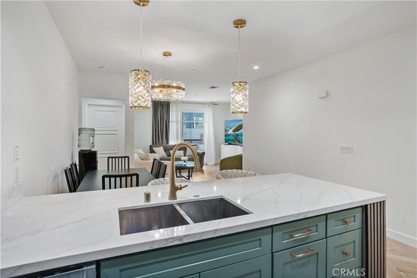 Chandelier, Interior, Kitchen, Living room, Pendant Lights, Recessed Lighting, Wood Texture Flooring
