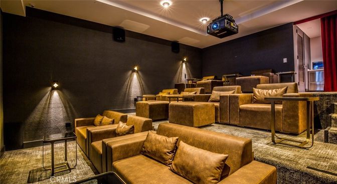 Interior, Projection Screen, Recessed Lighting, Theatre Room