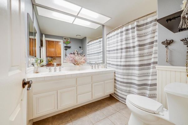 Bathroom, Interior, Tile Countertops