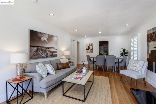 Dining room, Interior, Living room, Recessed Lighting, Wood Texture Flooring