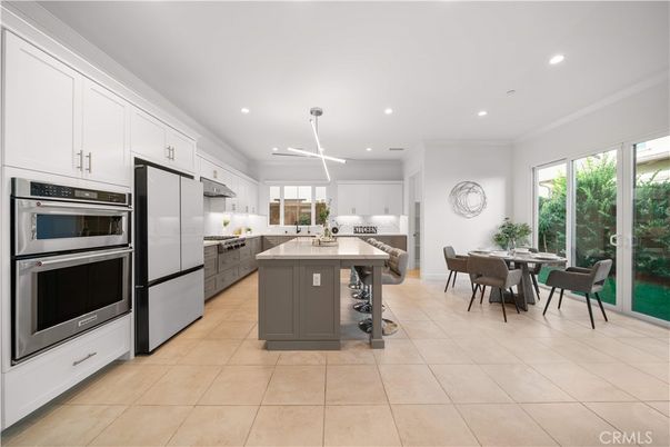 Dining room, Interior, Kitchen, Pendant Lights, Recessed Lighting, Stainless Steel Appliances