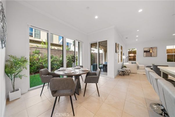 Dining room, Interior, Living room, Recessed Lighting