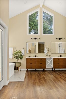 Bathroom, Dual Sink Vanities, Interior, Wood Texture Flooring