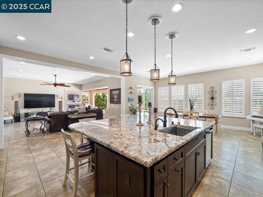 Dining room, Interior, Kitchen, Living room, Pendant Lights, Recessed Lighting