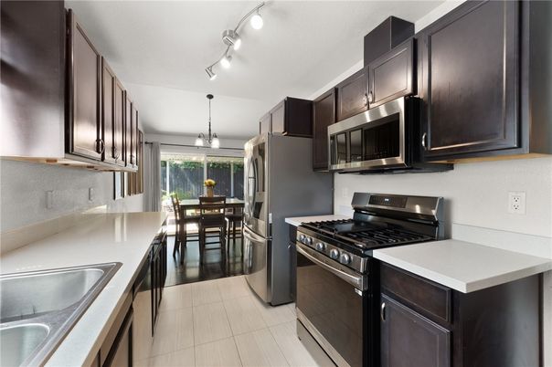 Dining room, Interior, Kitchen, Pendant Lights, Stainless Steel Appliances