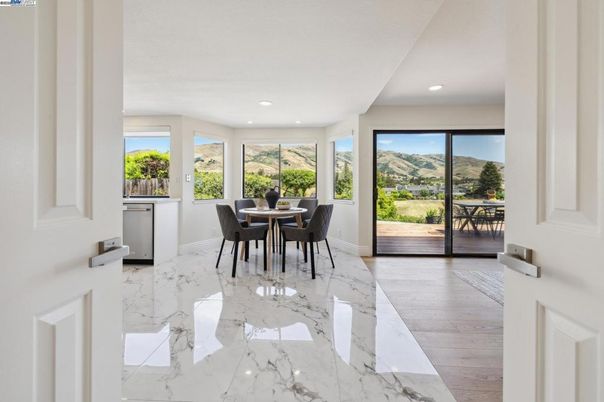 Dining room, Interior, Marble, Recessed Lighting