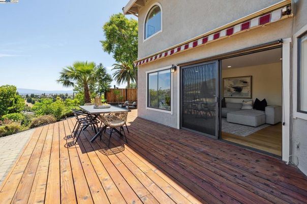 Exterior, Wood Texture Flooring