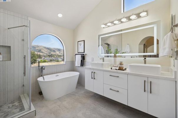 Bathroom, Dual Sink Vanities, Free Standing Baths, Glass Shower, Interior, Recessed Lighting