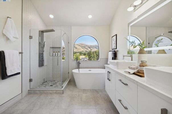 Bathroom, Dual Sink Vanities, Free Standing Baths, Glass Shower, Interior, Recessed Lighting
