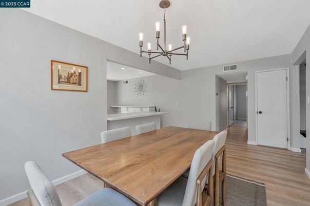 Chandelier, Dining room, Interior, Recessed Lighting, Wood Texture Flooring