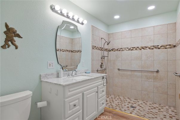 Bathroom, Interior, Recessed Lighting, Wood Texture Flooring