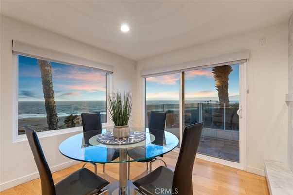 Dining room, Interior, Recessed Lighting, Water, Wood Texture Flooring