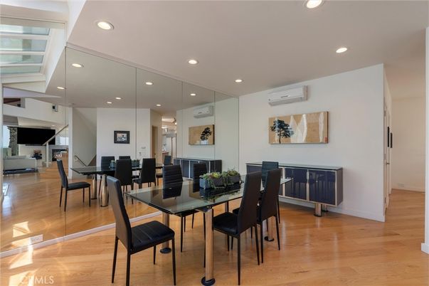 Dining room, Fireplace, Interior, Recessed Lighting, Wood Texture Flooring