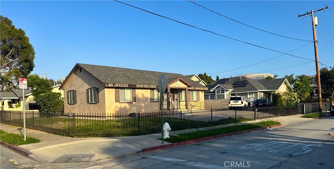 Exterior, Facade, Solar Panels, French Provincial