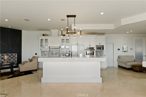 Interior, Kitchen, Living room, Pendant Lights, Recessed Lighting, Stainless Steel Appliances